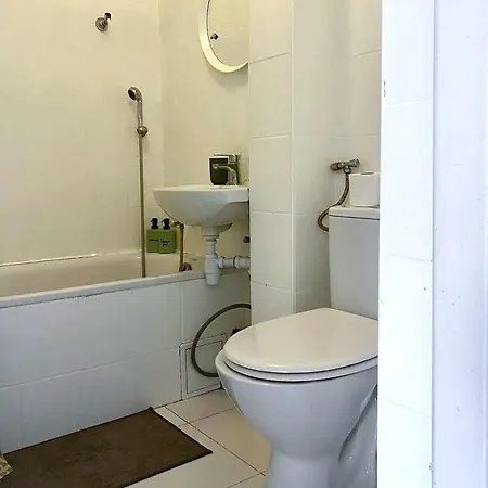 Halby Chlodna 15 Apartamento *